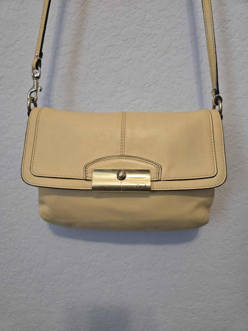 Vintage Coach Kristin Leather Small Crossbody Shoulder Bag Yellow see details